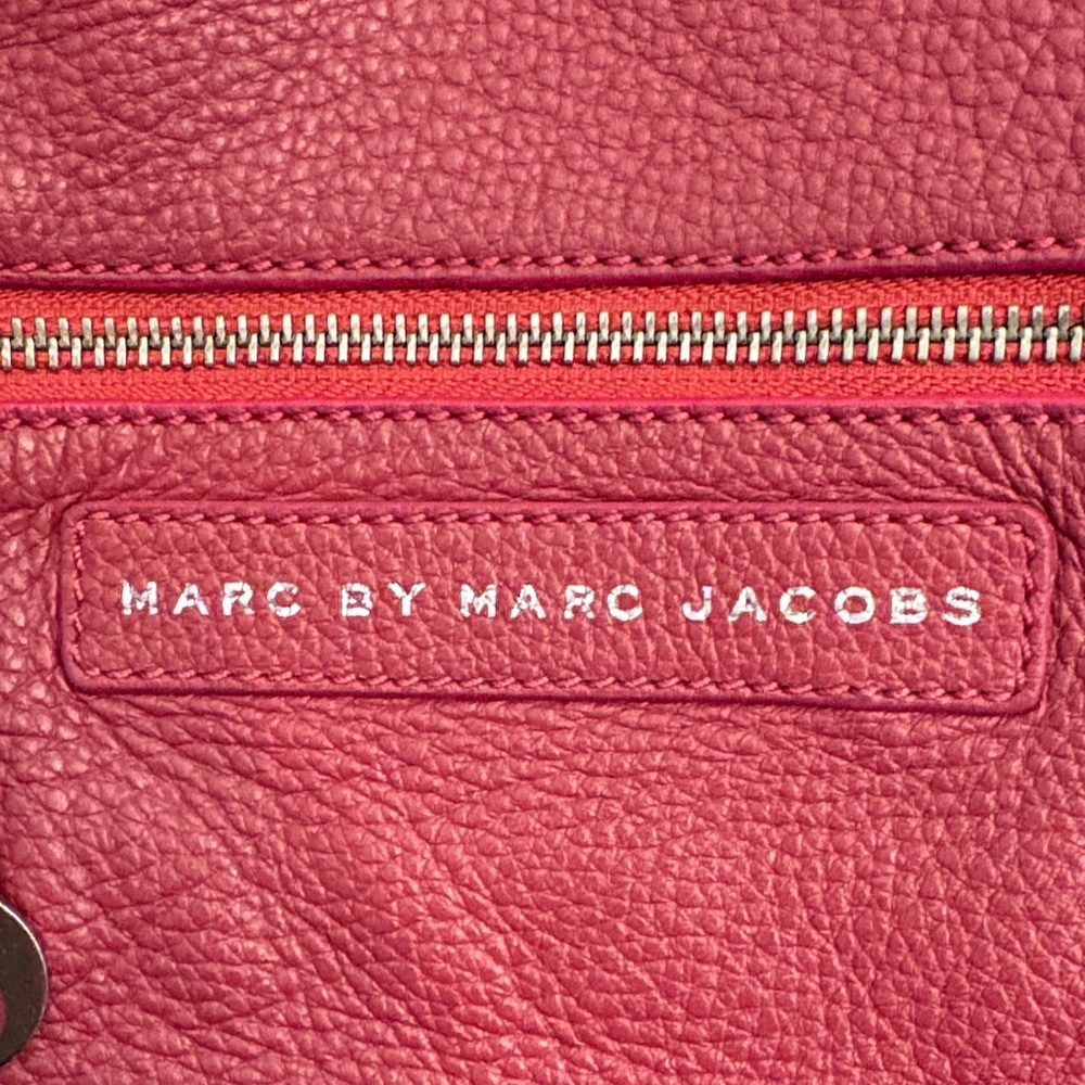 Marc By Marc Jacobs Deep Fuschia Pebbled Leather Crossbody - Picture 2 of 16